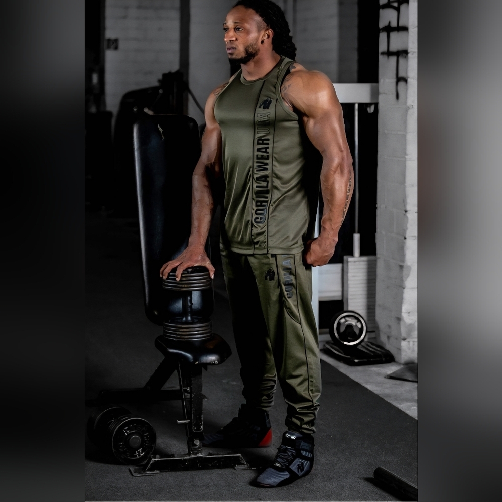 Gorilla Wear Olive Green Men's Track Pants Small Gym Workout Athleisure Sporty